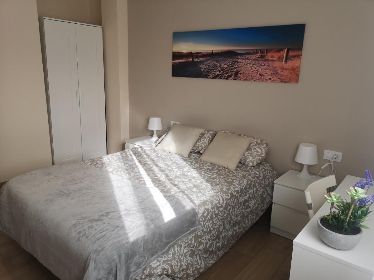 Hostal Mari En La Laguna, Alquiler Habitacion Privada En Hostal, 6 Habitaciones Cerca De La Universidad Y Aeropuerto Norte, 3 Banos Compartidos Сан-Кристобаль-де-Ла-Лагуна Экстерьер фото